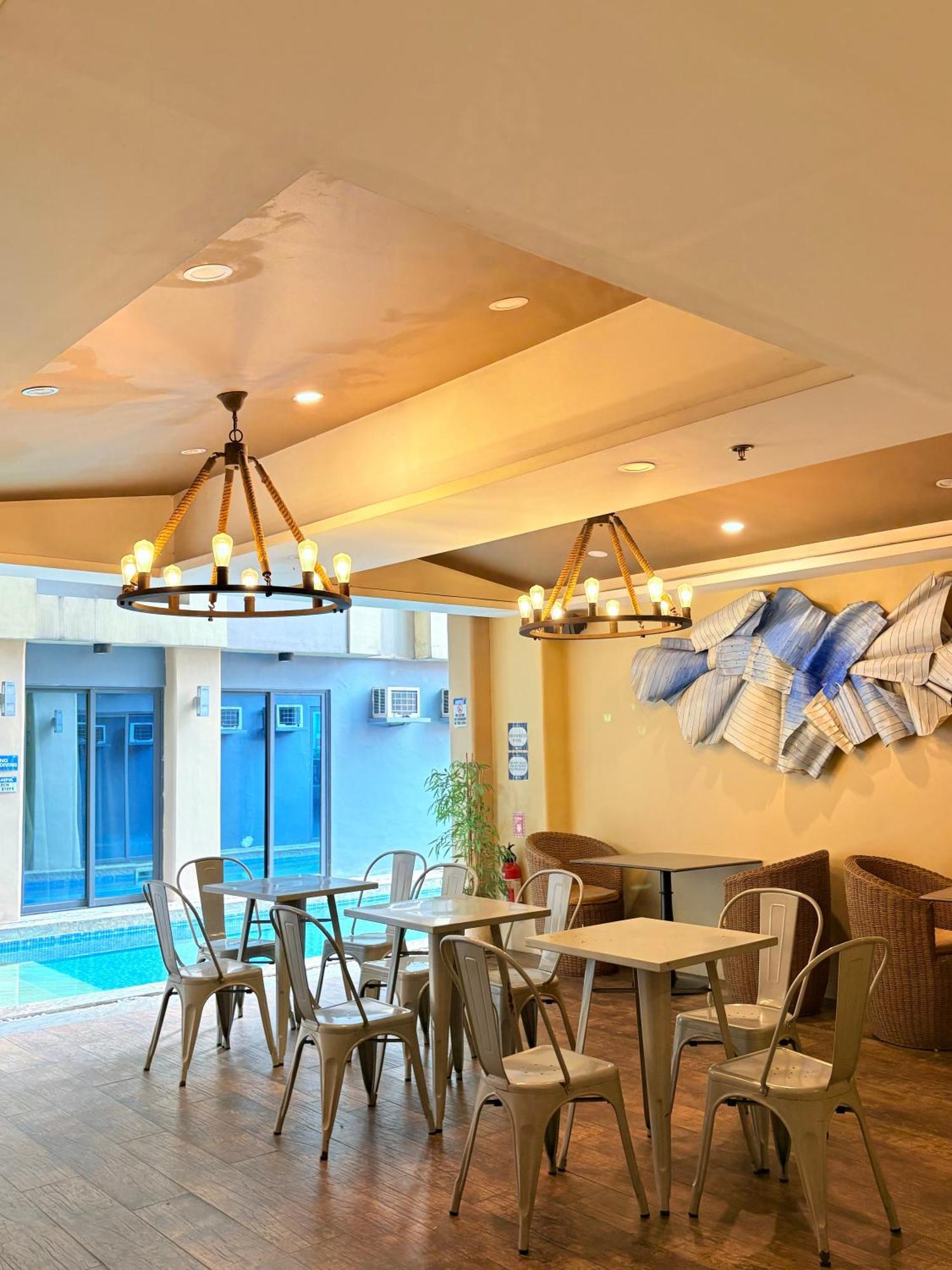 Pacific Park Hotel Quezon City Exterior photo