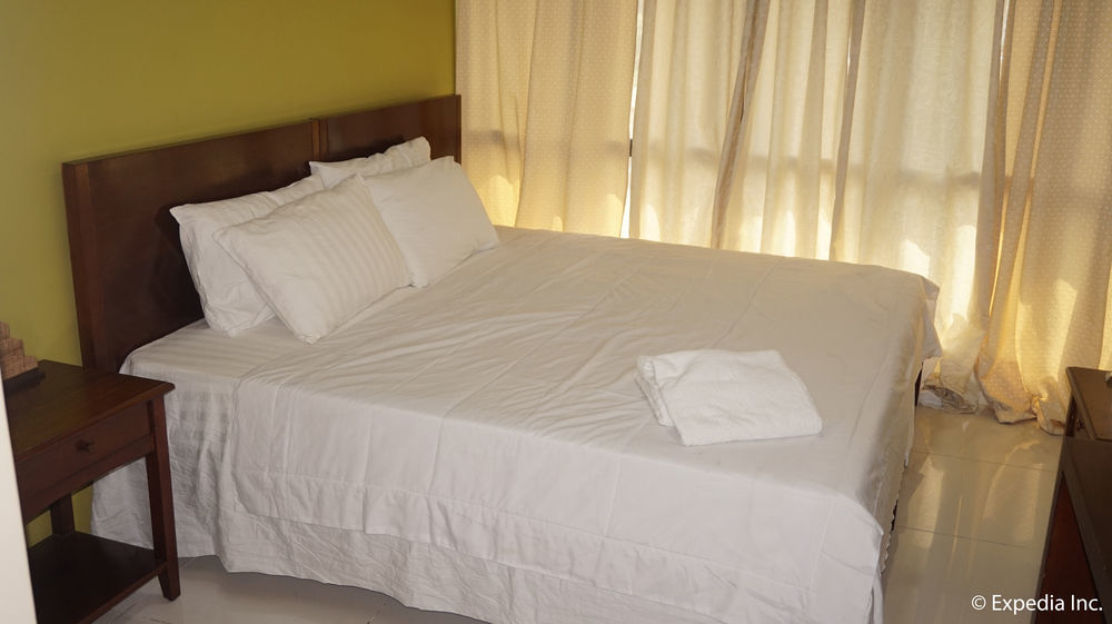 Pacific Park Hotel Quezon City Exterior photo
